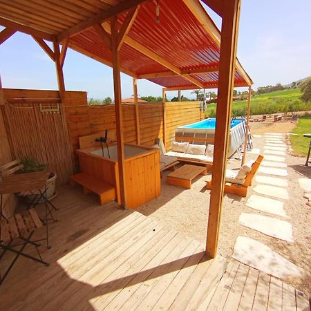 Hotel Olive Dome - כיפה גיאודזית ענקית ומודרנית בין עצי הזית Yavneʼel Exterior foto