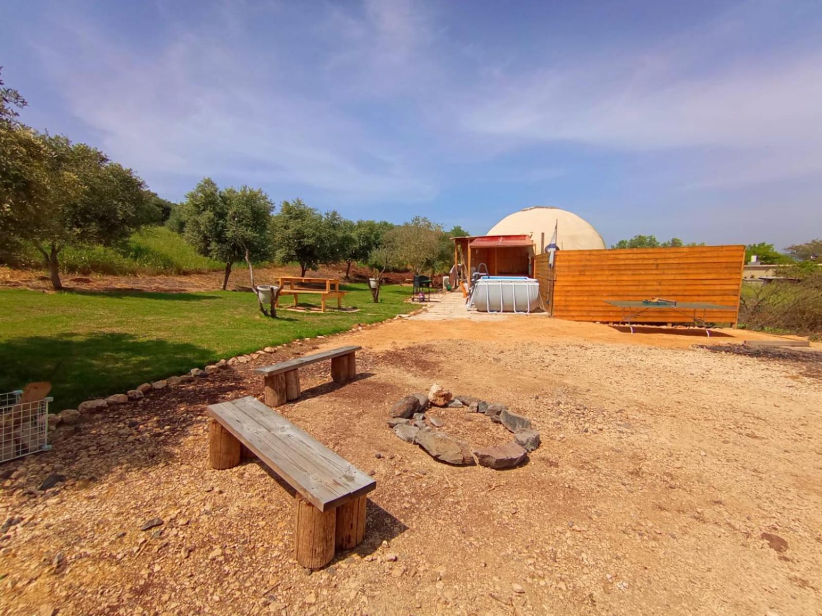 Hotel Olive Dome - כיפה גיאודזית ענקית ומודרנית בין עצי הזית Yavneʼel Exterior foto